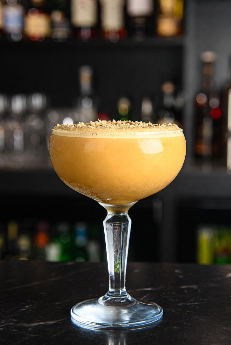 How to make a Aberdeen Flip Cocktail (2026) 4.6 (209)